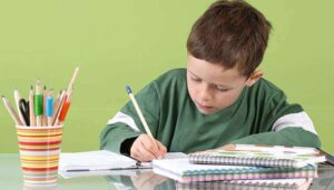 خودکارآمدی در کودکان و اثرات آن بر پیشرفت تحصیلی و اجتماعی